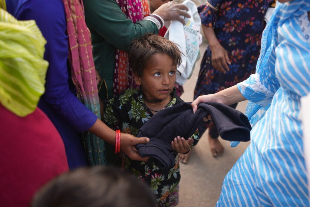 Old Clothes Donation For Poor - Srshti